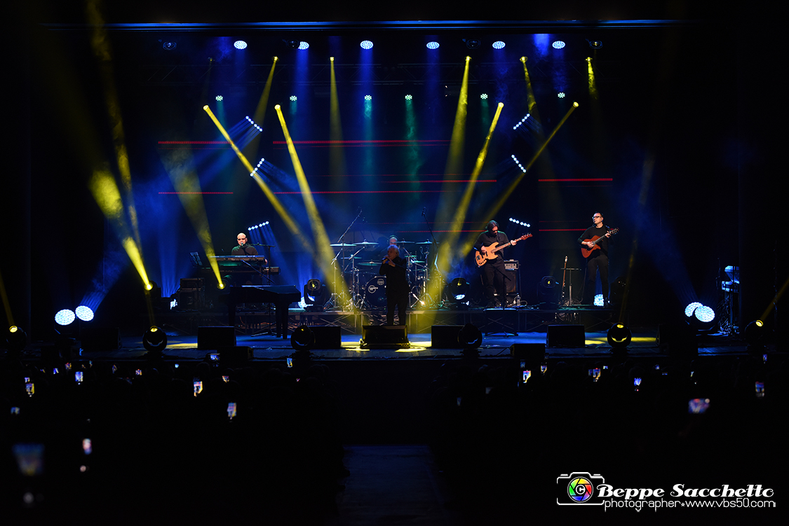 VBS_6801 - Concerto Nino D'Angelo - Il poeta che non sa parlare.jpg